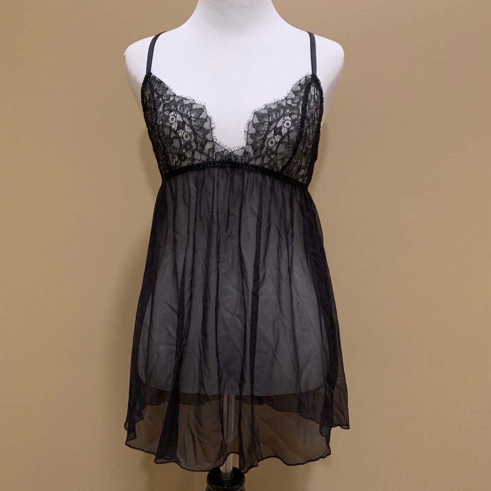 VS Black Chantilly lace racerback lingerie